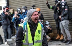 معترضان فرانسوی: رسانه‌های فرانسه اعتراضات را سانسور می‌کنند
