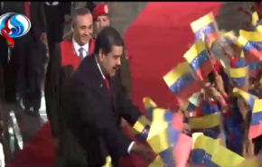 مادورو يقرر اغلاق السفارة والقنصليات في اميركا