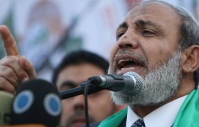 انتقاد حماس از رییس تشکیلات خودگردان فلسطین/ محمود عباس، فلسطین را به بیراهه می برد