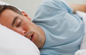 النوم يؤثر على الشعور بالألم!
