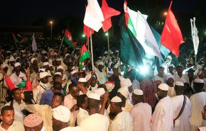 شاهد:السودانيون يبدأون التظاهرات الليلية لإسقاط البشير