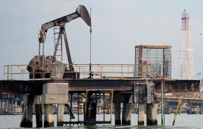 شركات أوروبية تتوقف عن شراء النفط الفنزويلي خوفا من العقوبات 