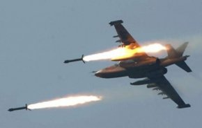 التحالف الامريكي يقصف مدفعية الجيش السوري