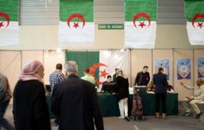 الطامحون لرئاسة الجزائر يشعلون مواقع التواصل الاجتماعي 