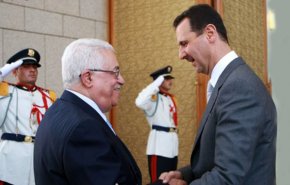 محمود عباس يعلن تأييده لعودة سوريا إلى الجامعة العربية