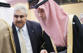 شاهد/كيف يهرب الجبير ووزير خارجية البحرين من