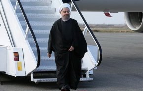 الرئيس روحاني يعود الى طهران بعد قمة سوتشي
