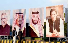 لغو تمام پروازها و خدمات تلفن همراه در پاکستان/ «عمران خان» راننده ولیعهد سعودی می‌شود