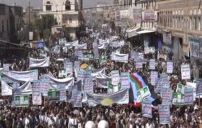 راهپیمایی های گسترده در یمن/ برائت از خائنان یمنی و حمایت از فلسطین + فیلم