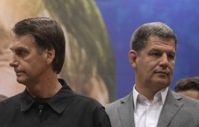 الرئيس البرازيلي يقيل مساعدا مقربا منه بعد فضحية سياسية
