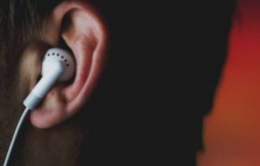 مخاطر الاصابة بفقدان السمع بسبب استخدام الهواتف الجوالة
