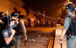 10 فلسطینی در حمله شامگاه صهیونیست‌ها به مسجدالاقصی زخمی شدند
