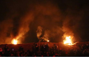 الإحتلال يقصف غزة.. و6 إصابات بقمع ’الإرباك الليلي’ في خانيونس 
