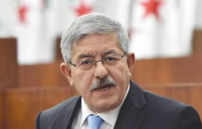 رئيس وزراء الجزائر: التجمهر السلمي حق للشعب