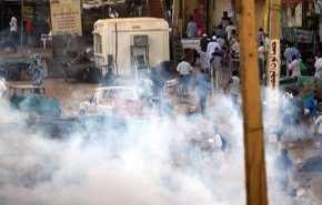تظاهرات در سودان با وجود اعلام وضعیت فوق‌العاده