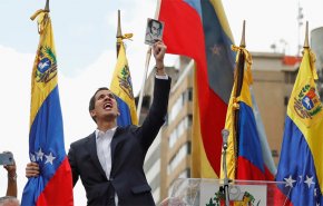 غوايدو يعود الى فنزويلا وسط مخاوف من توقيفه 
