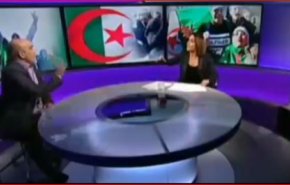 شاهد مايفعله معارض جزائري بمذيعة بي بي سي على الهواء