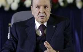 بوتفلیقه برای دوره پنجم ریاست جمهوری کاندید نخواهد شد/ انتخابات الجزایر به تعویق افتاد