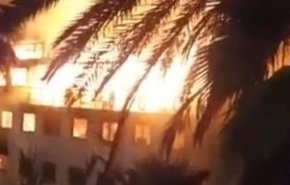 مصر: حريق ضخم في مركب نيلي بكورنيش المعادي