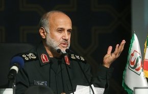 قائد بالحرس الثوري: سيندم من يهدد الشعب الايراني