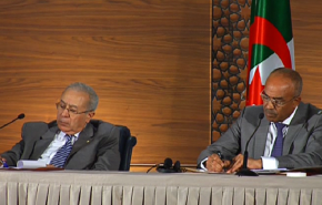 الجزائر : بدوي يؤكد على تشكيل حكومة تكنوقراط بمشاركة الشباب 