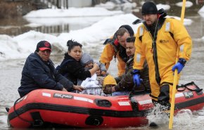 بالصور :فيضانات تاريخية تضرب ولاية نبراسكا الأمريكية
