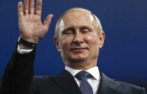 بوتين يحتفل بذكرى ضم جزيرة القرم
