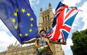 البريطانيون يدعمون الانسحاب من أوروبا ’بأي وسيلة’