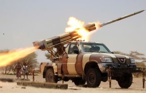 مسؤول يمني: الرشقات الصاروخية اذلت جحافل العدوان