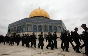 الاحتلال يستنفر بالأقصى ويغلق محيط 