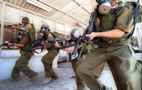 قوات الاحتلال تقمع الأسرى بسجن النقب
