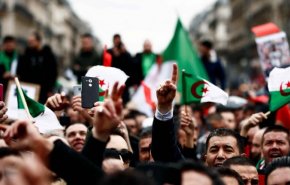 شاهد: جمعة سادسة تسخن الجزائر وهتاف مليوني واحد يتردد