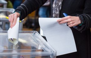 ​​​​​​​النتائج الأولية للانتخابات الأوكرانية: زيلينسكي وبوروشينكو إلى الجولة الثانية