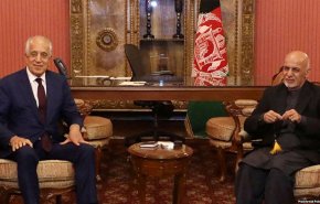 خليل زاد يلتقي رئيس افغانستان قبيل مفاوضاته مع طالبان