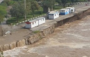 إخلاء عدة قرى في اهواز بسبب الفيضانات