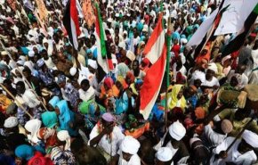 شاهد: مسيرات في العاصمة السودانية تطالب باسقاط النظام 