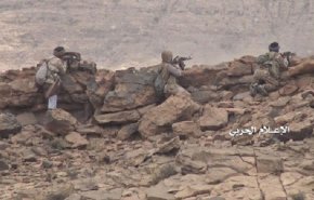 ناکامی بزرگ مزدوران سعودی در یمن/ حمله موشکی یمنی ها علیه مواضع نظامیان سعودی