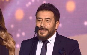 عابد فهد يهدي جائزة الـموريكس إلى سوريا والجيش السوري 