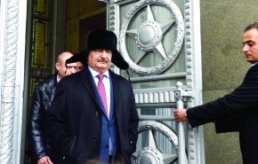 من يدعم خليفة حفتر قائد قوات شرق ليبيا؟