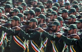 شاهد... قرار اميركا بشأن الحرس الثوري يثير غضب الايرانيين 
