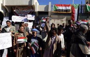 محتجو السودان: لن نفض الاعتصام قبل 