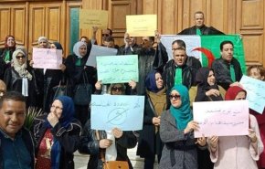مخالفت قضات الجزائر با نظارت بر انتخابات