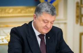 المرشح الأوكراني زيلينسكي يرفض المناظرة مع منافسه بورشينكو