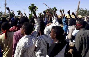 تجمع المهنيين السودانيين يطالب بإقالة رؤساء الأجهزة القضائية والنائب العام
