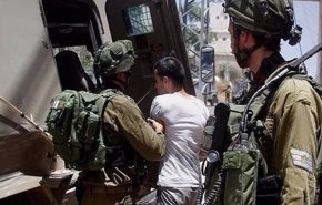 الاحتلال يعتقل 10 فلسطينيين بالضفة
