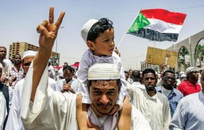 السفير البريطاني في السودان يطالب بتشكيل حكومة مدنية
