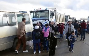 عودة عشرات المهجرين السوريين من الأردن عبر معبر نصيب