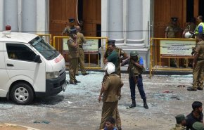 حكومة سريلانكا تحجب مواقع التواصل وخدمات التراسل 

