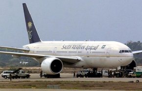 پس از 29 سال هواپیمای عربستان سعودی وارد فرودگاه نجف شد