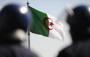 شاهد.. مقاطعة سياسية لجلسة الحوار الجماعي في الجزائر 